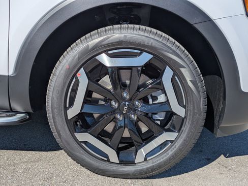 New 2025 Kia Telluride EX image 11
