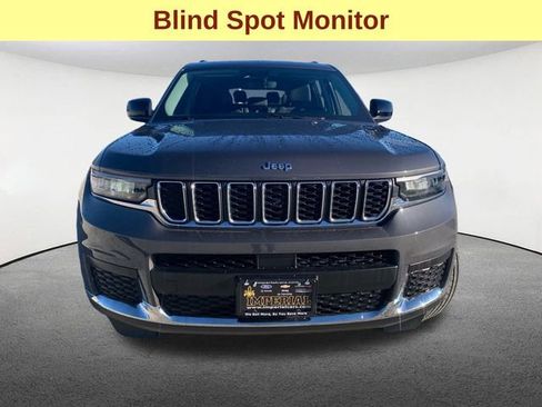 Used 2023 Jeep Grand Cherokee L Laredo image 4