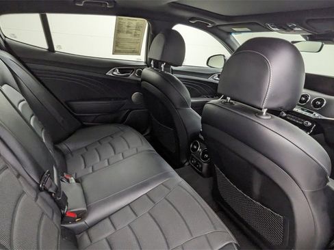 Used 2023 Kia Stinger GT2 image 38