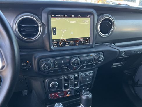 Used 2022 Jeep Wrangler Unlimited Rubicon 4xe w/ Cold Weather Group image 17