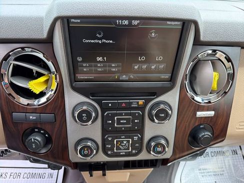 Used 2016 Ford F350 Lariat w/ Lariat Interior Package AWD/4WD image 20