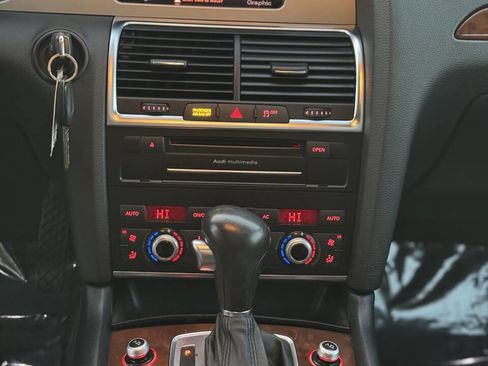Used 2011 Audi Q7 TDI Premium Plus image 17