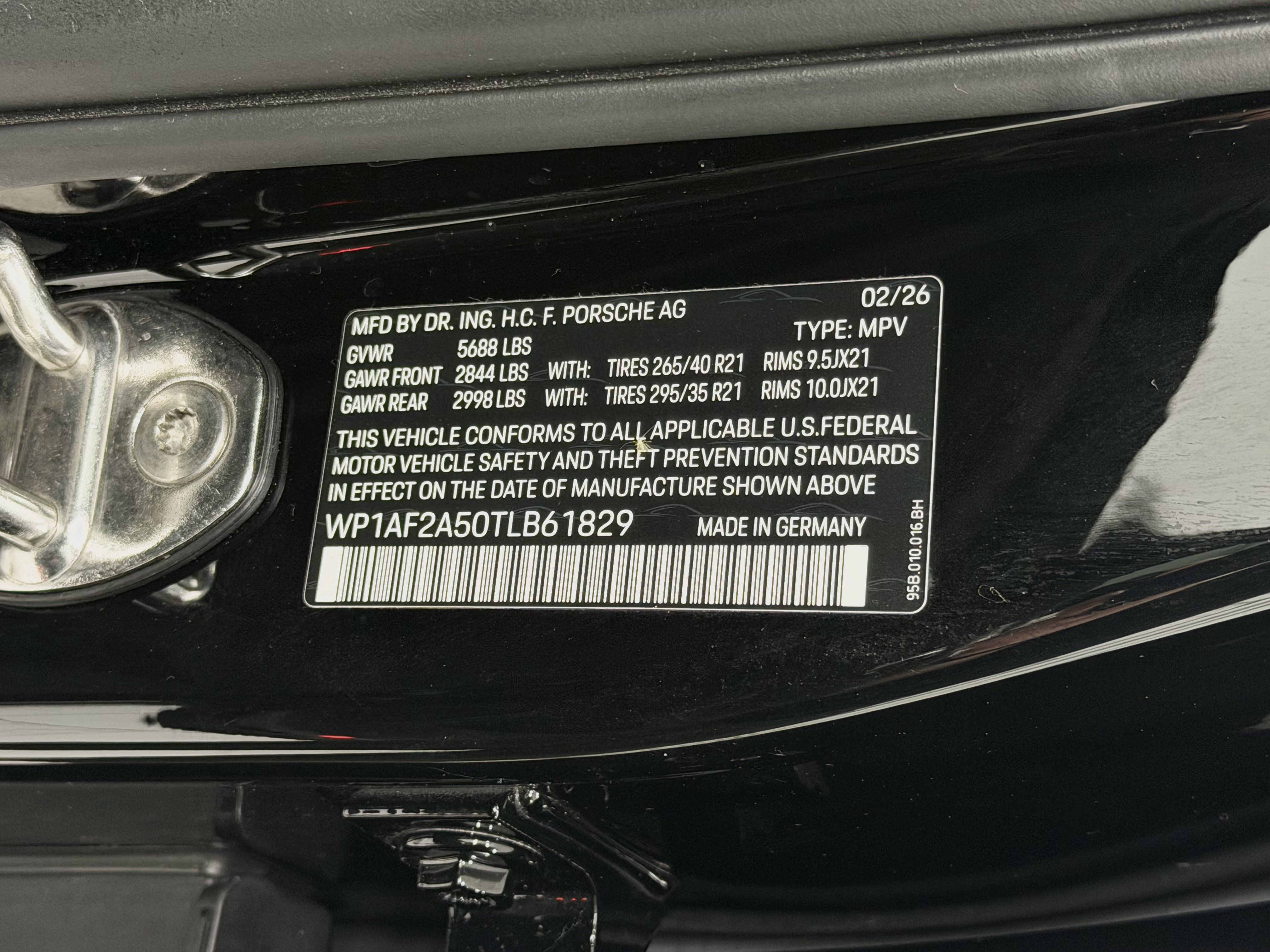 Used 2026 Porsche Macan GTS AWD/4WD image 61