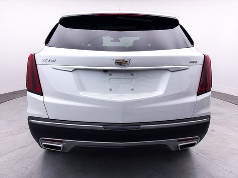 Used 2025 Cadillac XT5 Premium Luxury image 16