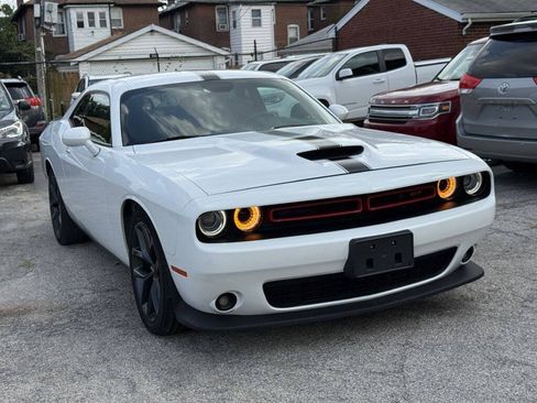 Used 2019 Dodge Challenger GT w/ Blacktop Package RWD image 3