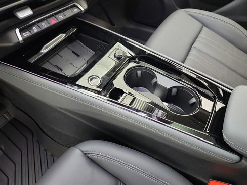 New 2026 Audi Q3 quattro 2.0T AWD/4WD image 9