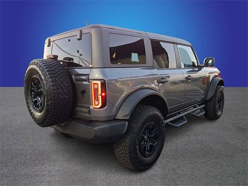 Certified 2024 Ford Bronco Wildtrak image 5