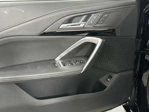 Used 2025 BMW X2 xDrive28i image 15