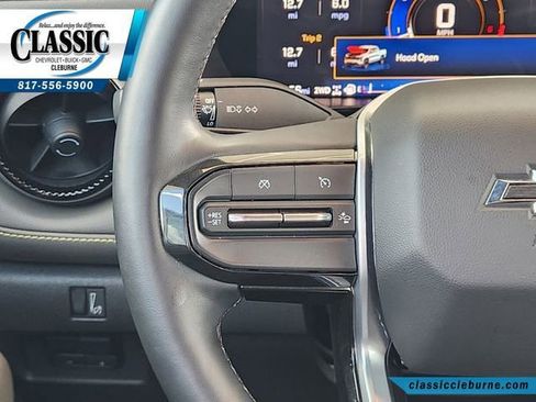 Used 2024 Chevrolet Colorado ZR2 w/ ZR2 Convenience Package III AWD/4WD image 27