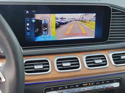 Certified 2025 Mercedes-Benz GLS 450 4MATIC image 27