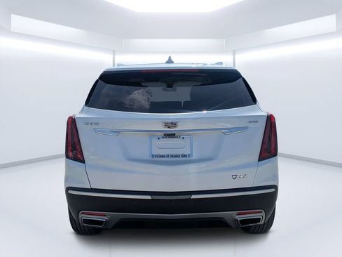 Used 2022 Cadillac XT5 Premium Luxury w/ Technology Package FWD image 4