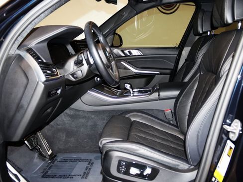 Used 2023 BMW X5 M50i w/ Climate Comfort Package image 38