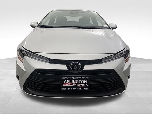 Used 2025 Toyota Corolla LE image 9