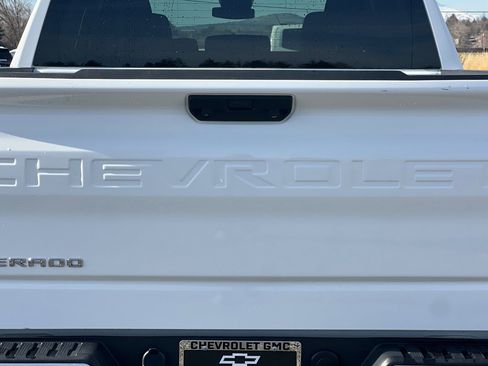 Used 2025 Chevrolet Silverado 1500 LT image 46