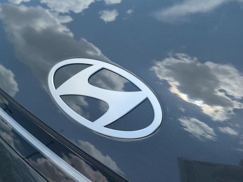 New 2026 Hyundai Kona Limited FWD image 13
