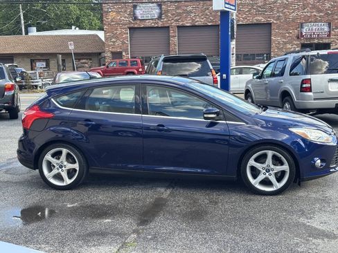 Used 2012 Ford Focus Titanium FWD image 4