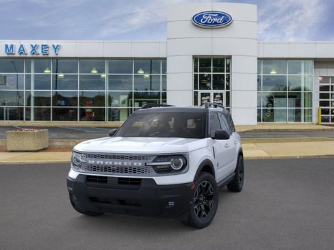 New 2025 Ford Bronco Sport Outer Banks image 2