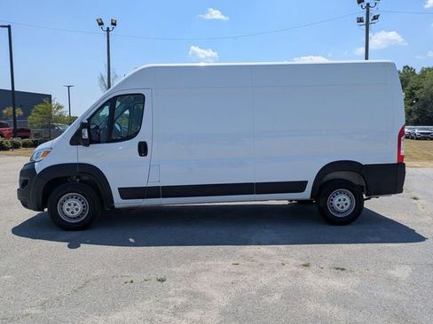 Used 2025 RAM ProMaster 2500 w/ Convenience Group FWD image 6