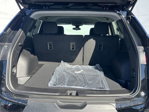 New 2026 Chevrolet Blazer LT w/ Midnight/Sport Edition image 17