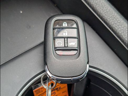 Certified 2025 Honda Pilot EX-L image 17