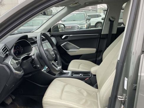 Used 2020 Audi Q3 2.0T Premium image 3