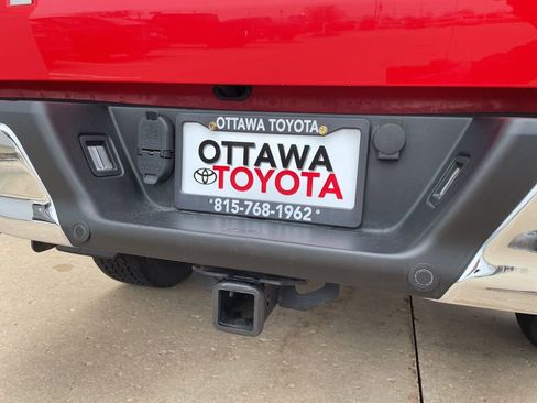 Used 2018 Ford F150 Lariat w/ Equipment Group 502A Luxury image 17