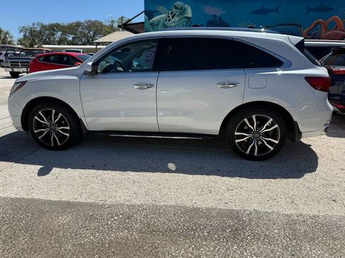 Used 2020 Acura MDX SH-AWD w/ Advance Package image 2