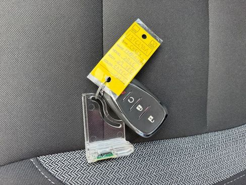 Used 2025 Chevrolet TrailBlazer LS w/ LS Convenience Package AWD/4WD image 30