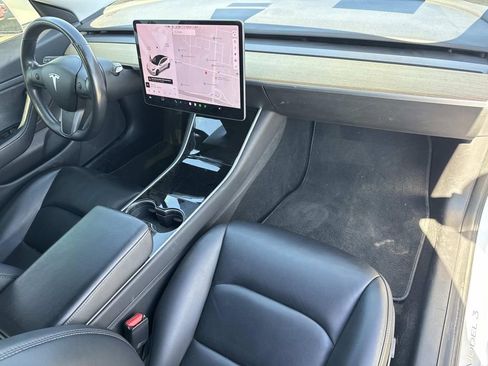 Used 2019 Tesla Model 3 Long Range image 29