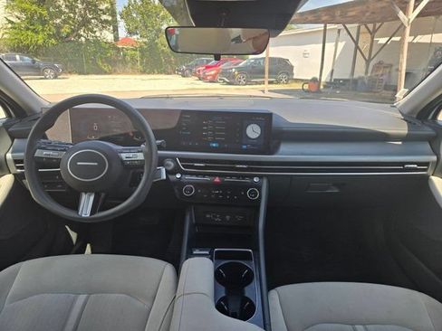 Used 2025 Hyundai Sonata SEL FWD image 24