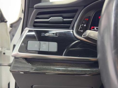 Used 2021 Audi Q7 2.0T Premium Plus w/ Premium Plus Package AWD/4WD image 33