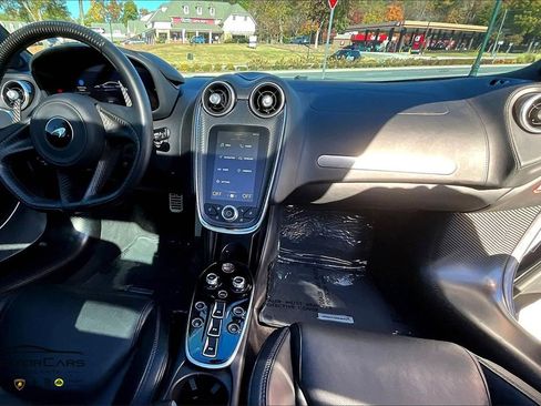 Used 2023 McLaren GT image 15