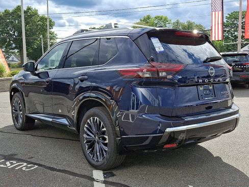 New 2026 Nissan Rogue Platinum w/ Platinum Premium Package image 3