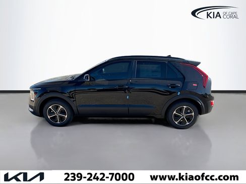 New 2026 Kia Niro EX image 2