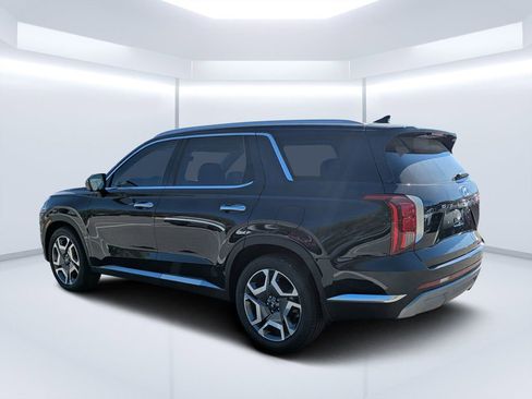 Used 2024 Hyundai Palisade Limited image 5