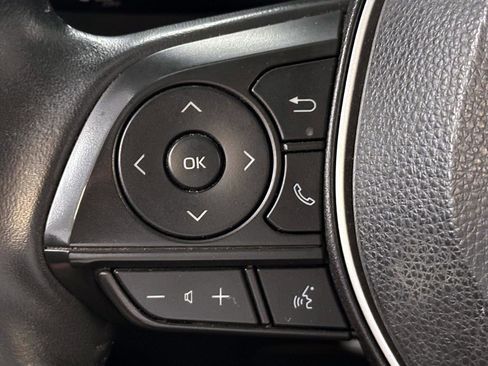 Used 2022 Toyota Corolla Cross LE w/ Moonroof Package AWD/4WD image 23