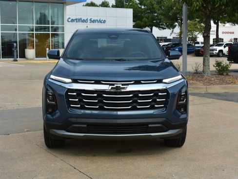New 2027 Chevrolet Equinox LT w/ Convenience Package II FWD image 2