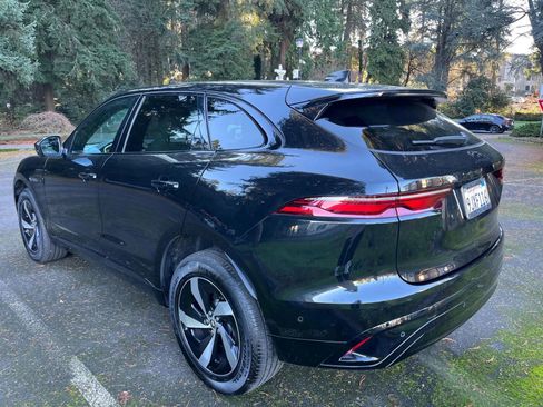 Used 2024 Jaguar F-PACE R-Dynamic S image 5