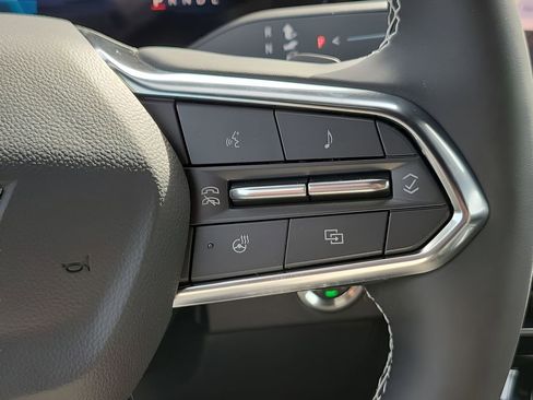 New 2026 Chevrolet Traverse Z71 w/ Enhanced Driving Package AWD/4WD image 37