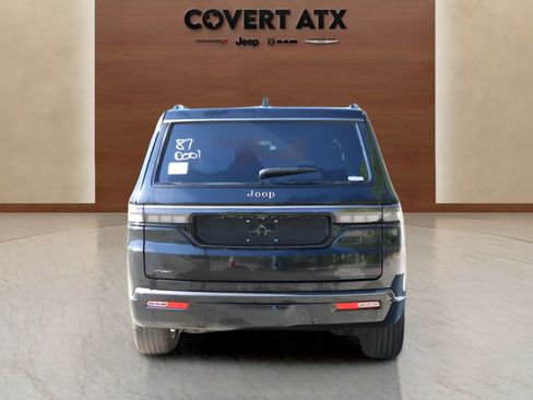 New 2026 Jeep Grand Wagoneer Limited w/ Premium Group II AWD/4WD image 4
