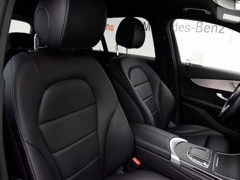 Certified 2022 Mercedes-Benz GLC 300 image 16