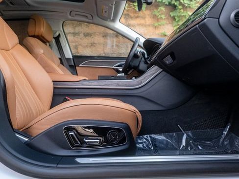 Used 2022 Audi A8 L 3.0T image 28