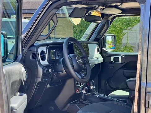 Used 2025 Jeep Wrangler Unlimited Sport S 4xe AWD/4WD image 2