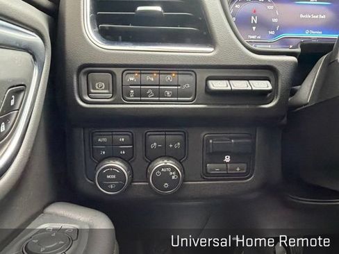 Used 2022 Chevrolet Suburban High Country AWD/4WD image 38