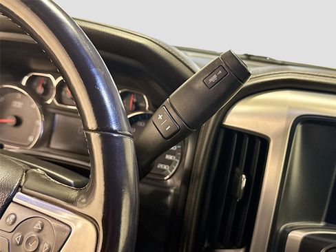 Used 2018 GMC Sierra 1500 SLE w/ Max Trailering Package AWD/4WD image 17