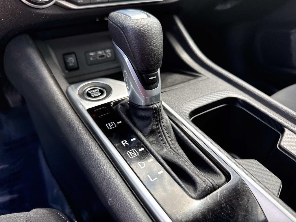 Used 2024 Nissan Sentra SV w/ All-Weather Package FWD image 29