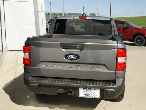 New 2025 Ford Maverick XLT w/ XLT Luxury Package image 4