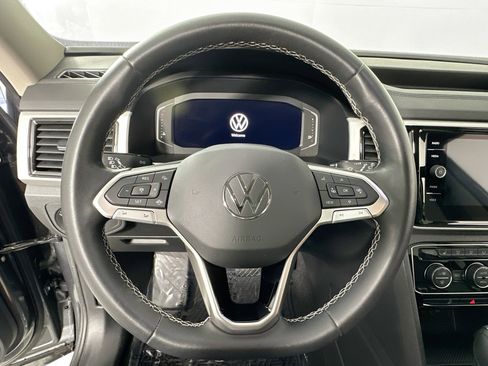 Used 2023 Volkswagen Atlas SE image 11