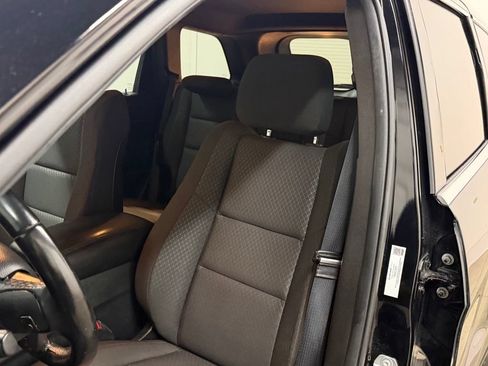 Used 2020 Jeep Grand Cherokee Laredo AWD/4WD image 39
