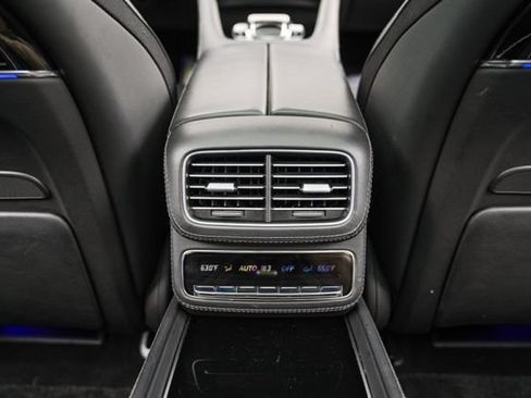 Used 2021 Mercedes-Benz Maybach GLS 600 4MATIC image 52